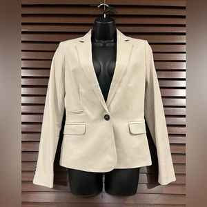 NWOT Mango beige/tan color fitted blazer size 4 (S)